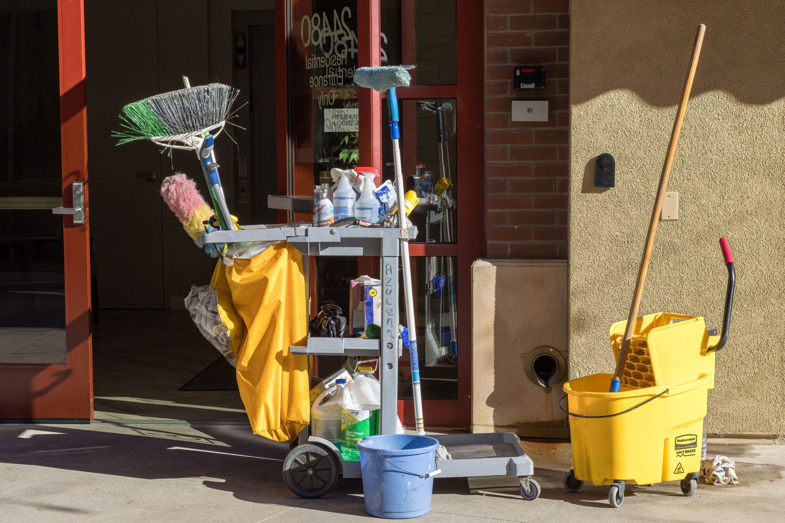 Facility & Cleaning Services